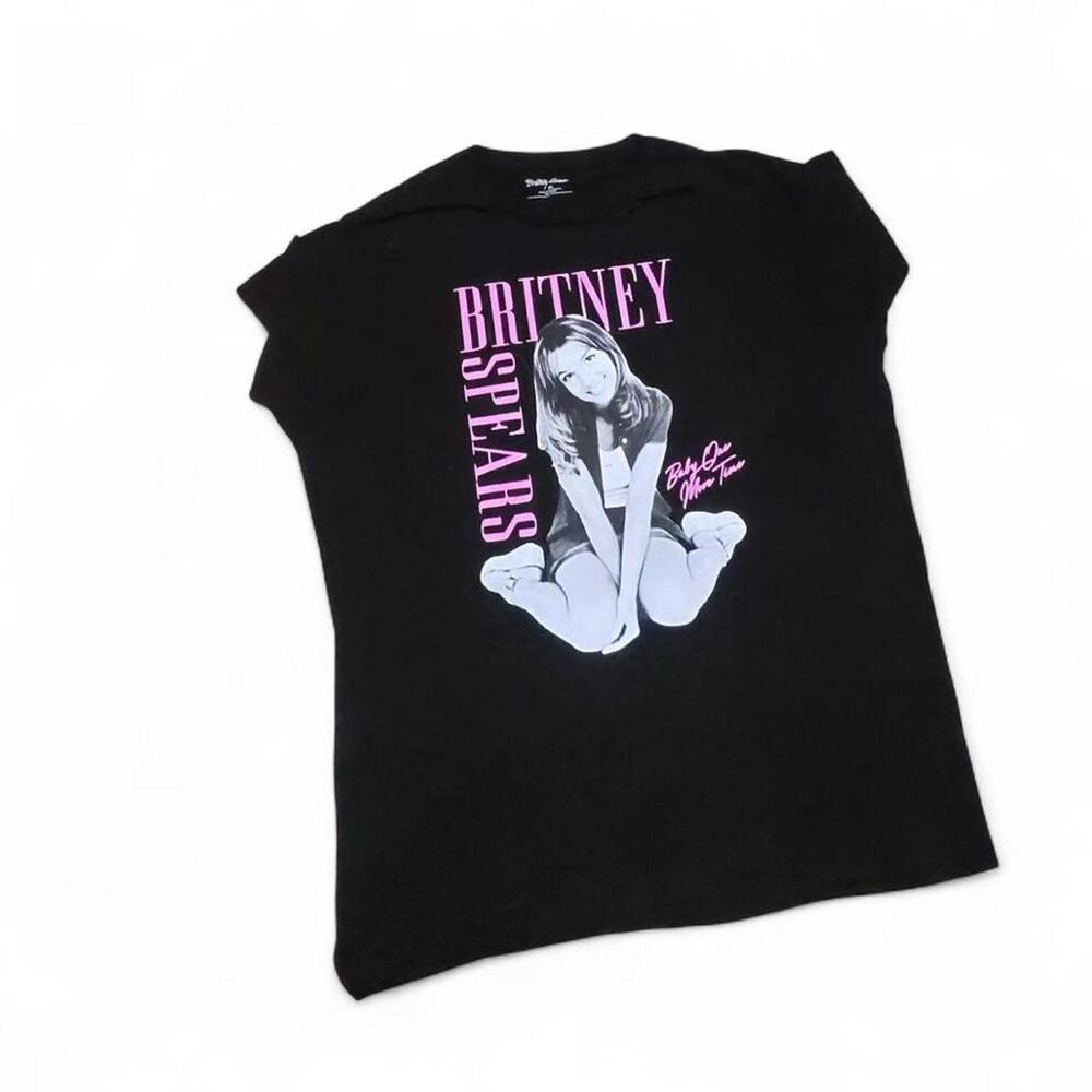 \Britney Spears ...Baby One More Time Tour Retro T-Shirt sz XL - Never Worn